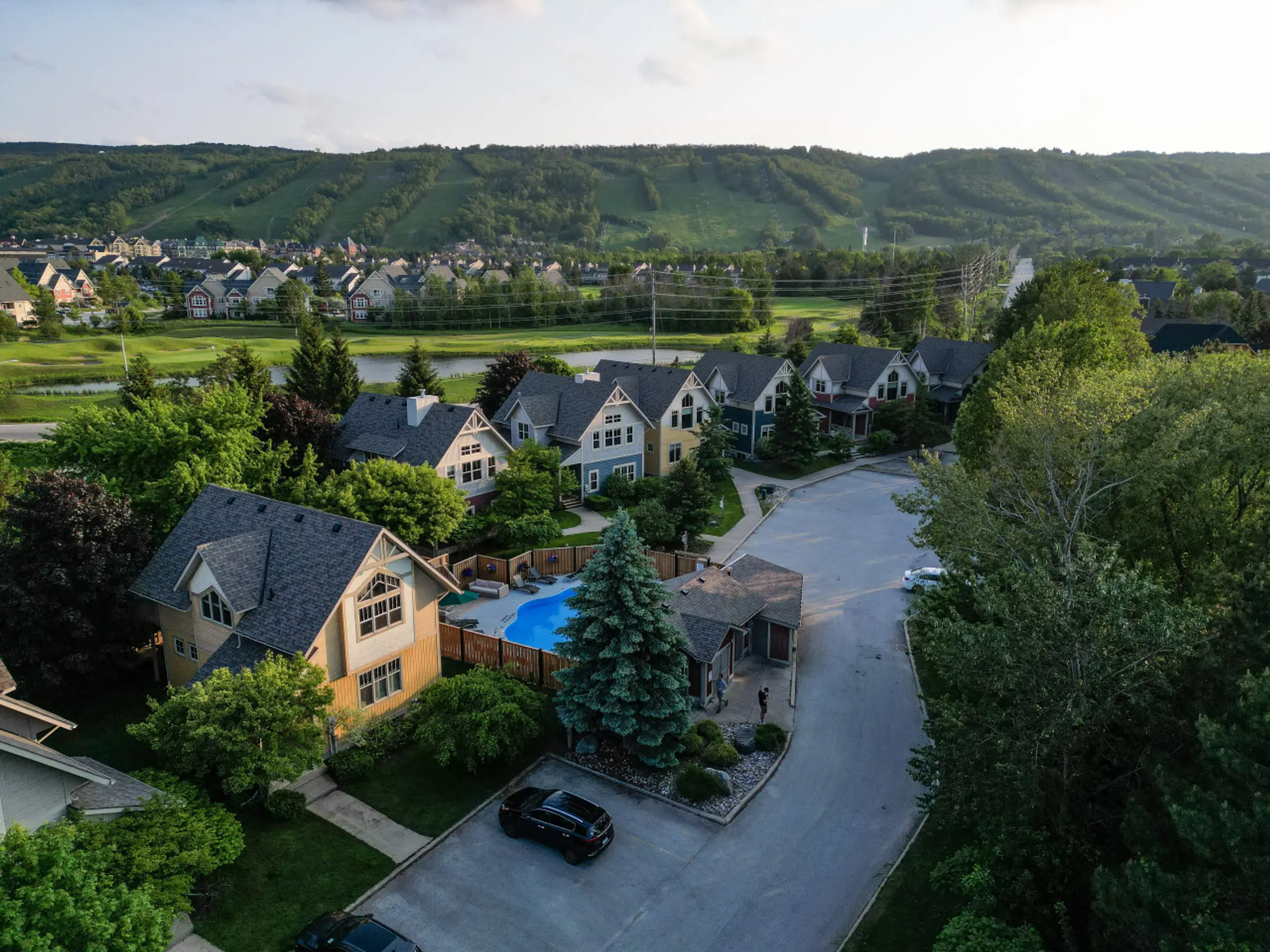 The Corona - Image 34