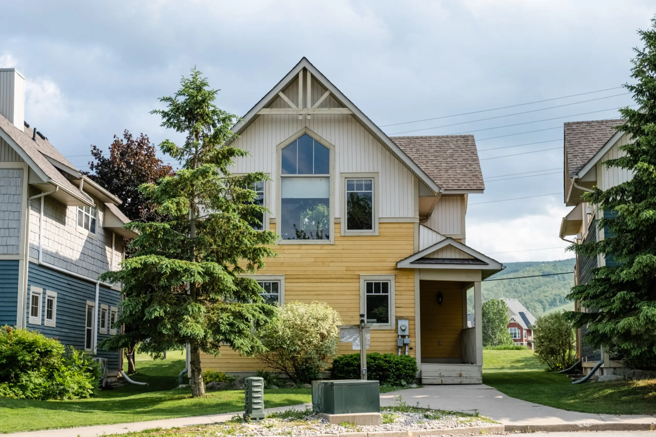 The Corona - Image 31