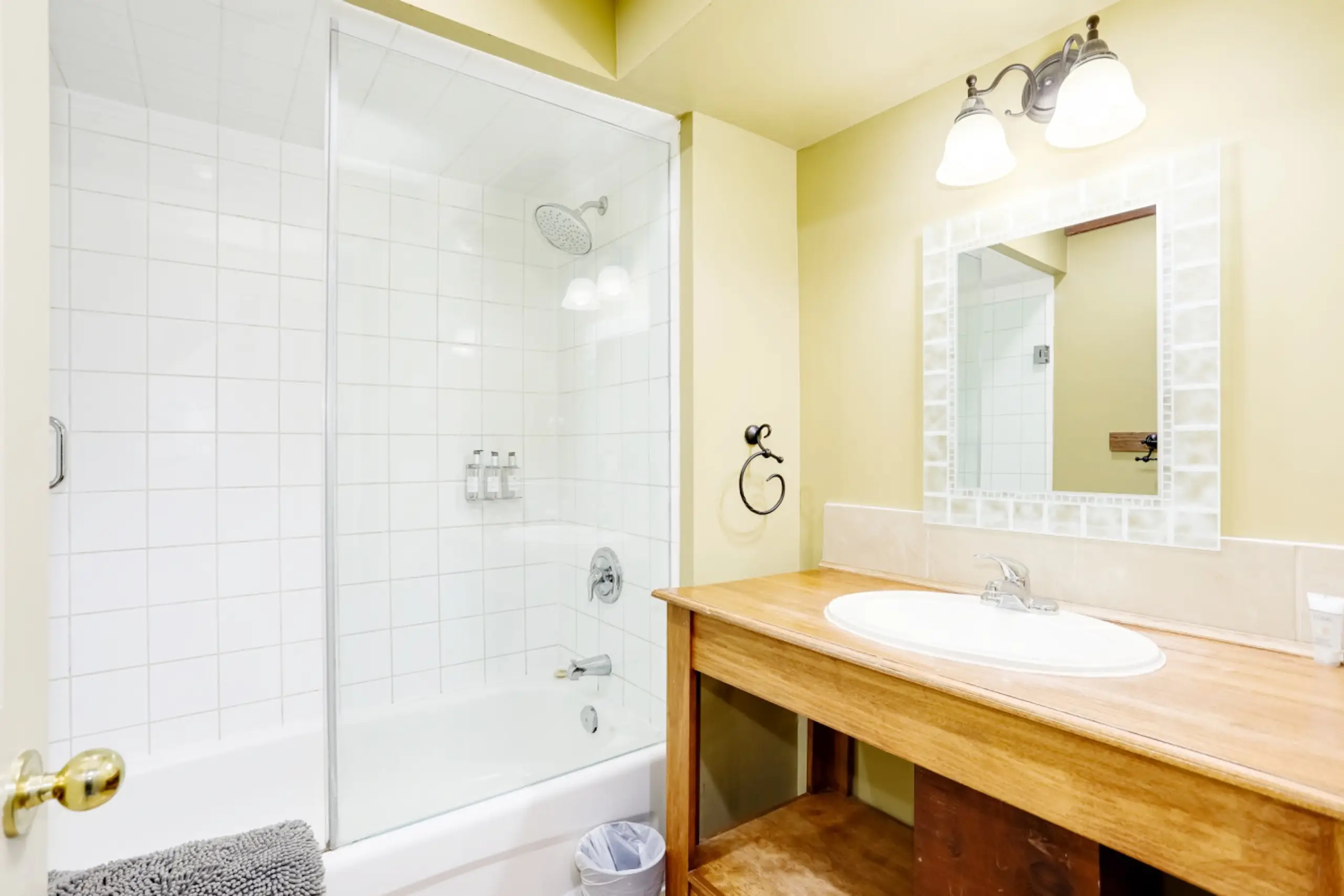 The Omega - Image 25