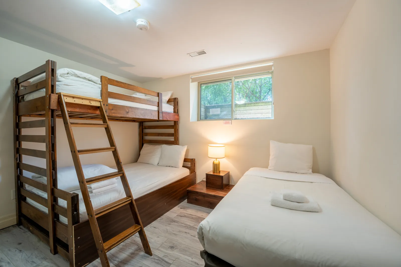 Prima — chambre avec lits superposés