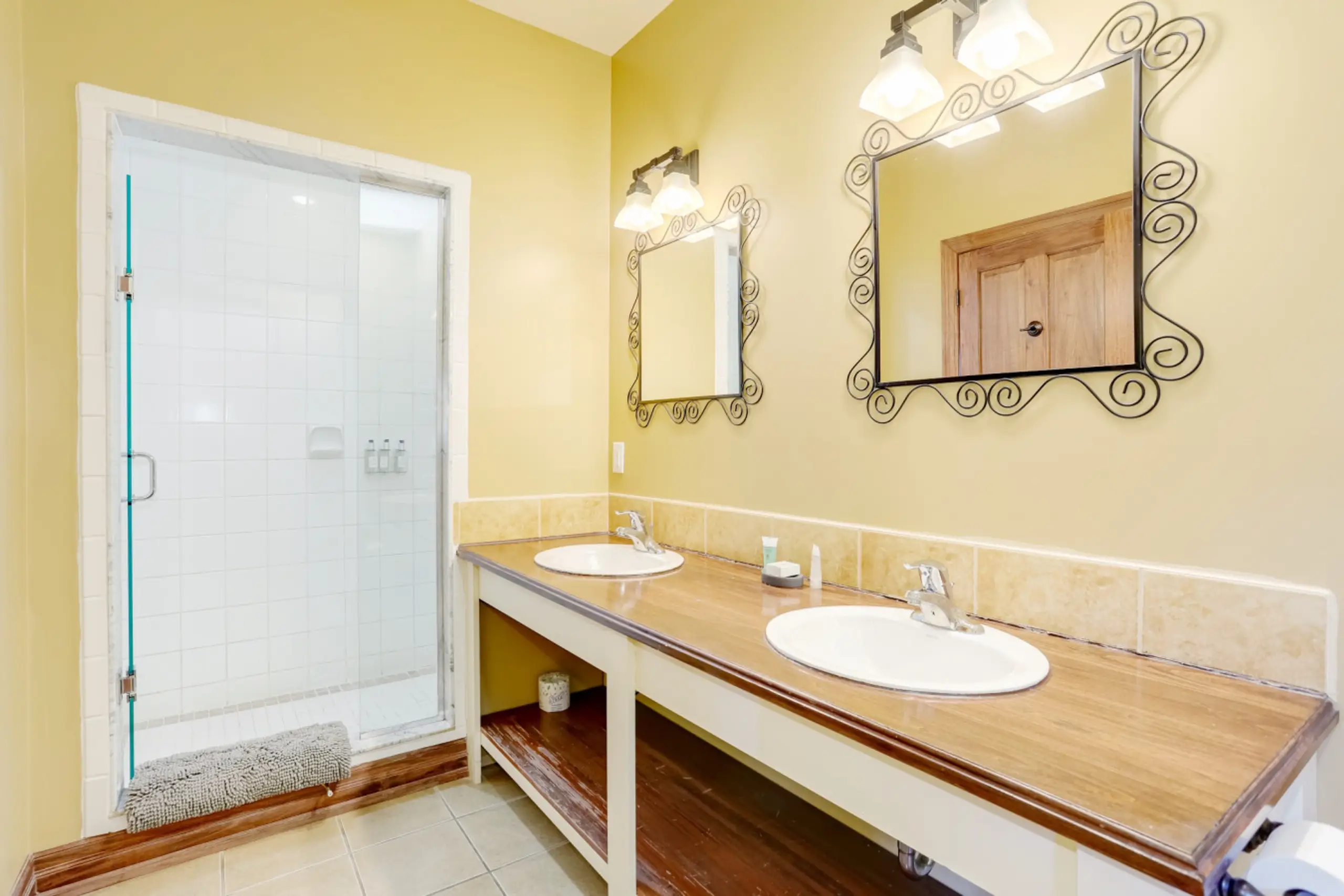 The Stella - Image 26