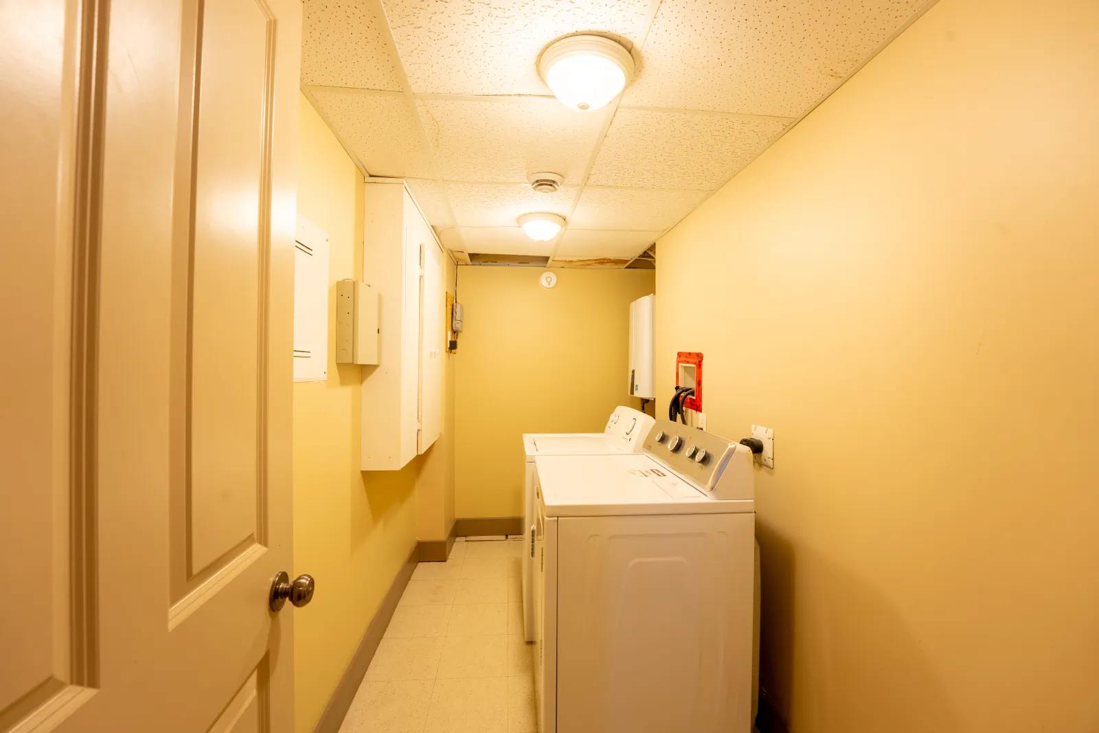 The Vista gallery: laundry room with a washer and dryer