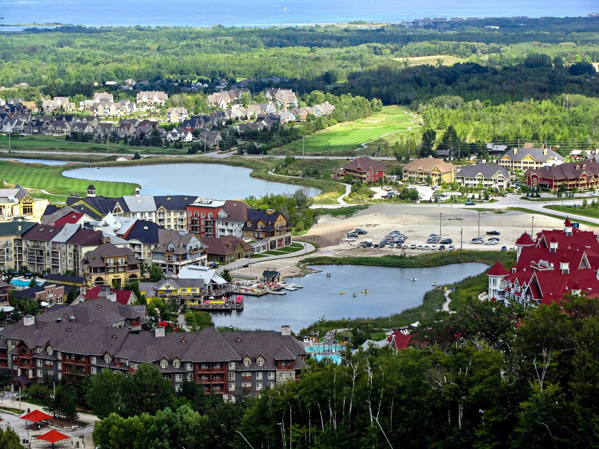 Aerial view of Blue Mountain and surrounding area